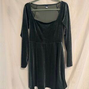 Old Navy Long Sleeve Velvet Skater Dress in Dark Green